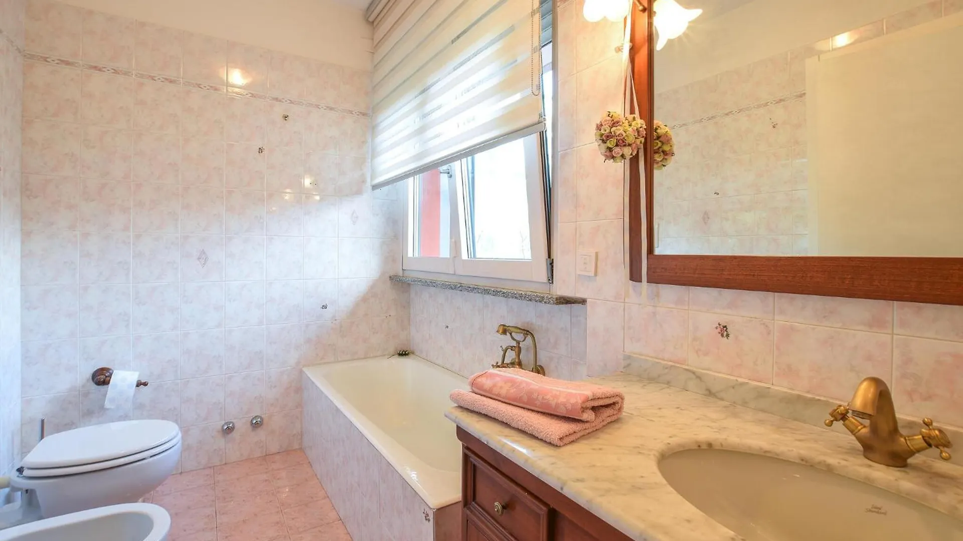 3 Bedroom Awesome Home In 베르가모